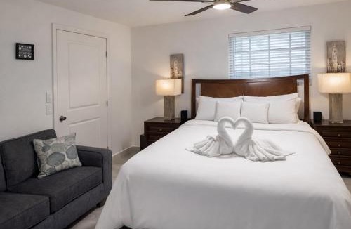 Pinewood Apartment | Apartment Studio