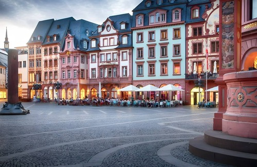 Hartenberg-Munchfeld Apartment | Apartment 'Studio Wohnung Mainz' with Wi-Fi and Air Conditioning