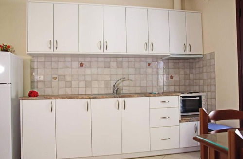 Vassiliki Apartment | Apartment 'Studios and Apartments Thomas 14' with Sea View, Wi-Fi and Air Conditioning