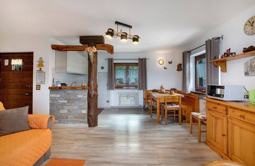 Gressan Apartment | Apartment 'Sylvie' with Mountain View, Shared Terrace and Wi-Fi