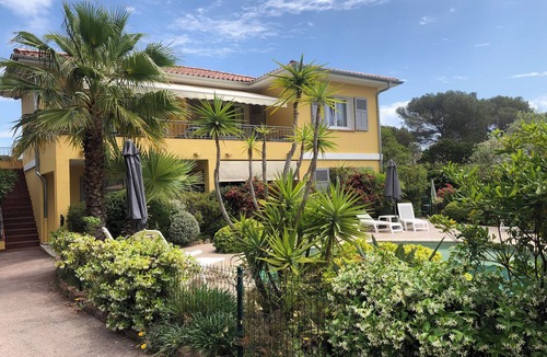 Boulouris-sur-Mer Villa | Apartment T4 MISTRAL 100m2, with terrace 25m2, swimming pool, beach nearby