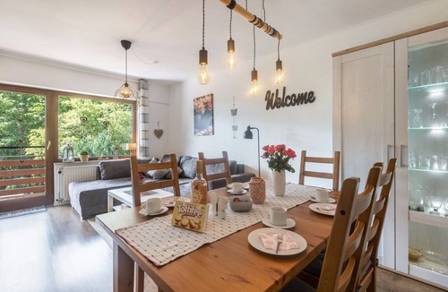 Glindfeld Apartment | Apartment 'Talblick' with Mountain View, Private Terrace and Wi-Fi