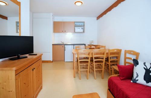 Bramans Apartment | Apartment Termignon 50m from Ski Lift