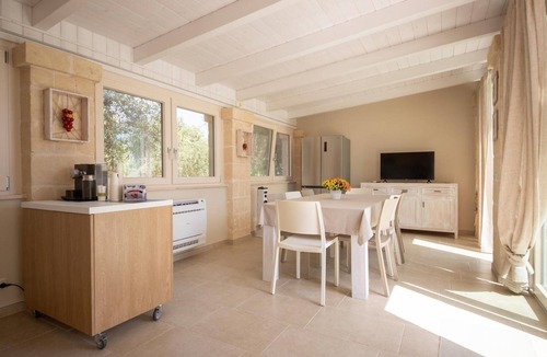 Ostuni Apartment | Apartment 'Terra Mater - Exclusive Cottage -' with Private Pool, Wi-Fi and Air Conditioning