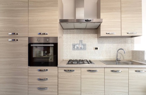 La Pietraia Apartment | Apartment 'Terrace with Sea View and Barbecue' with Sea View, Wi-Fi and Air Conditioning