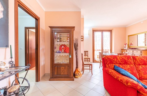 Montefollonico Apartment | Apartment 'Terrazza Da Barbara' with Private Terrace and Wi-Fi