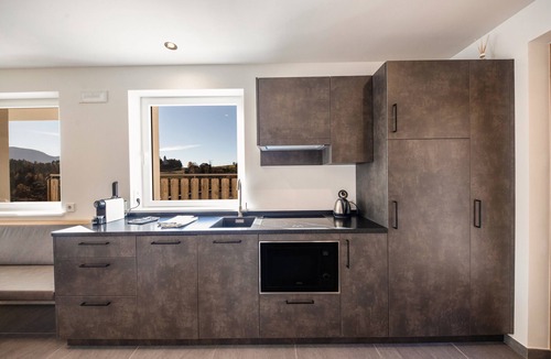 Renon Apartment | Apartment "Thalerhof Sancta Sebastianus" with Mountain View, Garden & Wi-Fi