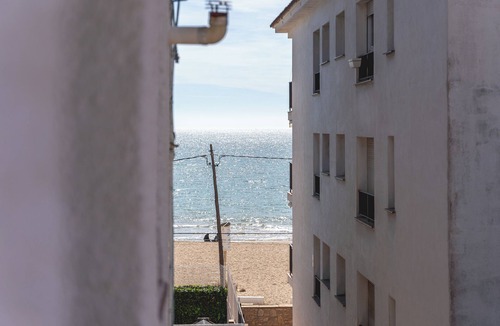 El Vendrell Apartment | Apartment "The Sunset Calafell" near the beach with Wi-Fi