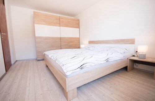Zirovnica Apartment | Apartment Tiara 2