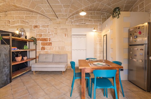 Galatina Apartment | Apartment 'Toma House 14' with Private Terrace, Wi-Fi and Air Conditioning