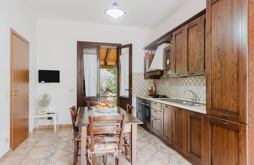 Castelluzzo Apartment | Apartment 'Tra Mare E Natura, Solo Relax' with Mountain View, Wi-Fi and Air Conditioning