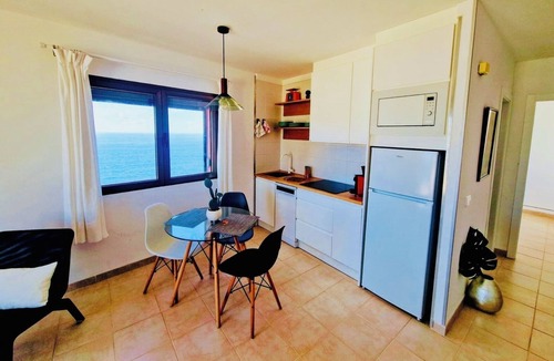 Cala Agulla Apartment | Apartment "Tramuntana" with Sea View, Pool & Wi-Fi