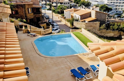 Cala Agulla Apartment | Apartment "Tramuntana" with Sea View, Pool & Wi-Fi