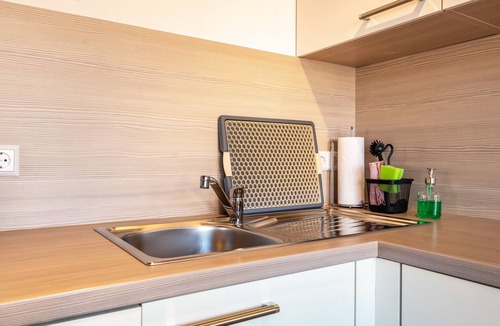 Neipperg Apartment | Apartment "Trollinger" with Balcony and Wi-Fi