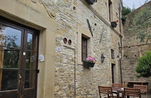 Castel d'Arno Apartment | APARTMENT: TWO-ROOM APARTMENT WITH PRIVATE COURTYARD AND INDEPENDENT ENTRANCE 3/4 places