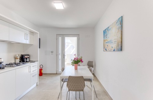 Torre San Giovanni Apartment | Apartment 'Unit 1' with Air Conditioning