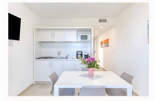 Torre San Giovanni Apartment | Apartment 'Unit 1' with Air Conditioning