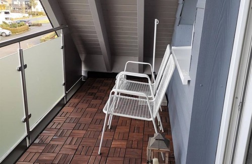 Elsoff Apartment | Apartment Unter den Eichen - Apartment, shower, toilet, 2 bedrooms