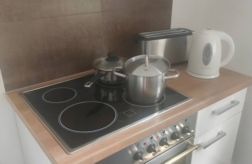 Babelsberg Nord Apartment | Apartment 'Unter den Linden' with Wi-Fi
