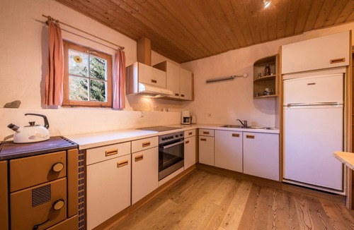 Senales Apartment | Apartment “Untervernatsch - Ötzi” in Scenic Landscape with Mountain View