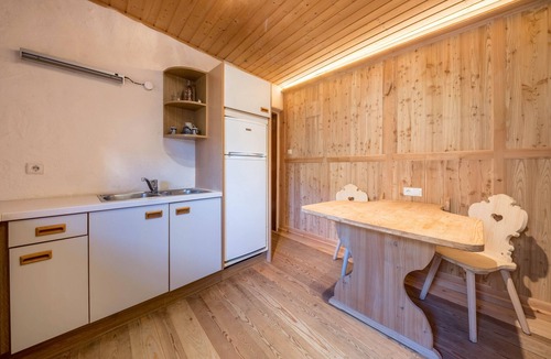 Senales Apartment | Apartment “Untervernatsch - Ötzi” in Scenic Landscape with Mountain View