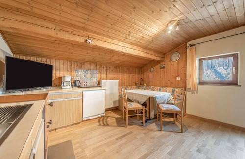 Senales Apartment | Apartment “Untervernatsch - Edelweiss” with Mountain View, Wi-Fi, Balcony & Garden