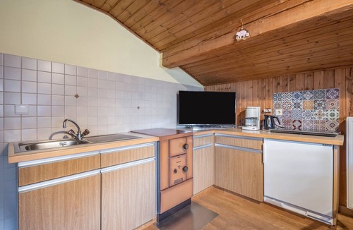 Senales Apartment | Apartment “Untervernatsch - Edelweiss” with Mountain View, Wi-Fi, Balcony & Garden