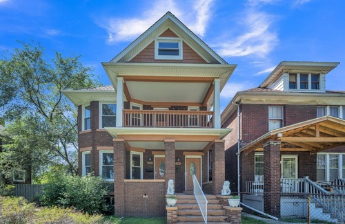 Mexicantown - Southwest Detroit Apartment | Apartment ∙ 1 bedroom ∙ 2 guests