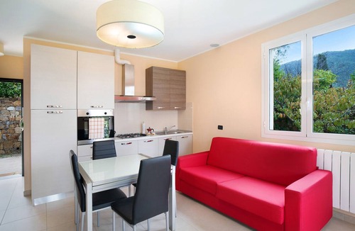 Seborga Apartment | Apartment 'Vallebona' with Private Terrace and Wi-Fi