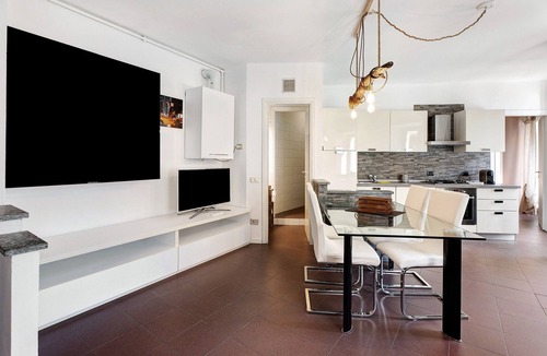 Germignaga Apartment | Apartment 'Vecchia Scala' with Wi-Fi