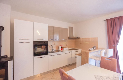 Podstrana Apartment | Apartment Vesna near beach with balcony