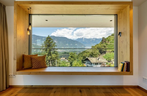 Gargazzone Apartment | Apartment "Videre Penthouse Lodge" with Mountain View, Wi-Fi & Terrace