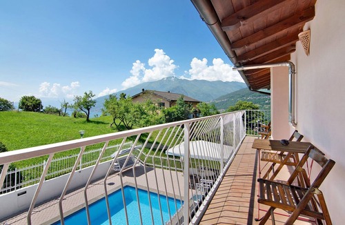 Gravedona Apartment | Apartment 'Villa Adele' with Lake View, Private Pool and Wi-Fi