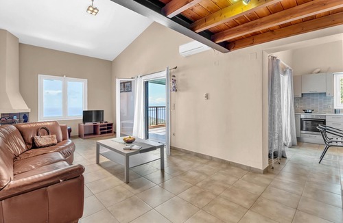 Drimonas Apartment | Apartment 'Villa Afrodite' with Sea View, Wi-Fi and Air Conditioning