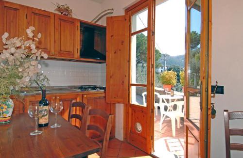 Giugnano Apartment | Apartment Villa Morosi-1 by Interhome