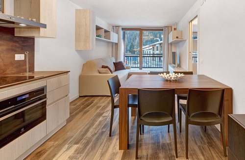 Valtellina Apartment | Apartment 'Viola' with Mountain View, Balcony and Wi-Fi