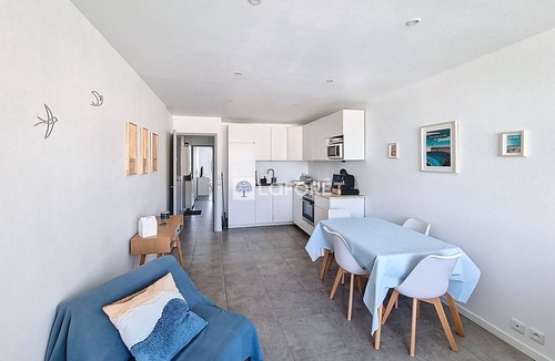 Courseulles-sur-Mer Apartment | Apartment with parking and WIFI near the sea