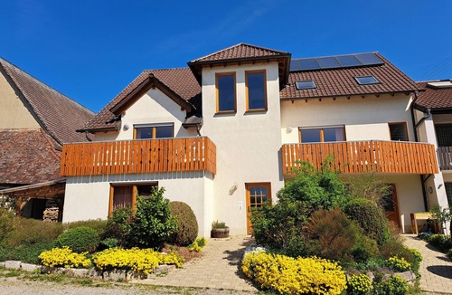 Borslingen Apartment | Apartment 'Waldblick' with Balcony, Shared Garden and Wi-Fi