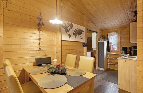 Mueggelheim Apartment | Apartment 'Waldblick' with Private Terrace, Private Garden and Wi-Fi
