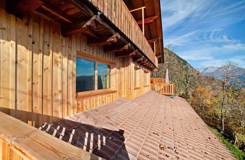 Lagundo Apartment | Apartment 'Waldele Bichl Hauserhof' with Mountain View, Private Terrace and Wi-Fi