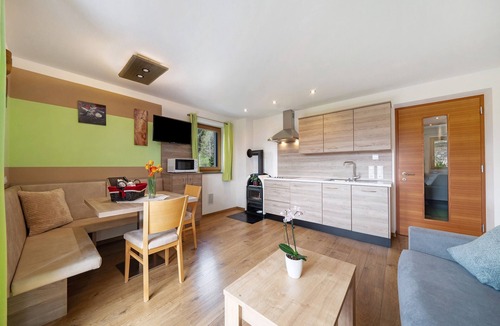Verano Apartment | Apartment 'Waldheim' with Mountain View, Wi-Fi and Air Conditioning