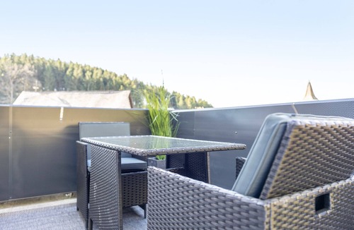 Schmallenberg Apartment | Apartment 'Waldquartier Huxel' with Wi-Fi and Air Conditioning