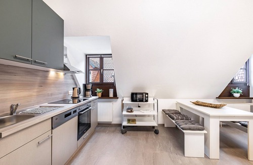 Pottenstein Apartment | Apartment 'Weitblick' with Wi-Fi in Central Pottenstein