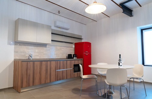 Solcio Apartment | Apartment where light meets ancient stone
