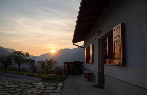 Kobarid Apartment | Apartment with 2 bedrooms, sleep 5 on splendid location