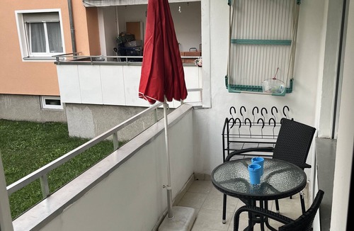 Hasenbergl-Lerchenau Ost Condo | Apartment with 55 square meters, near the city center - with terrace
