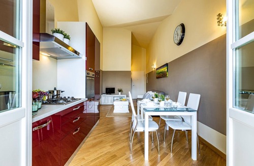 Lucca Historical Center Condo | Apartment with all conforts, wifi + parking + elevator + AC and terrace