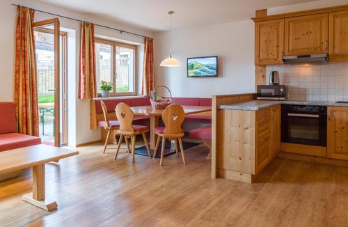 Brixen im Thale Apartment | Apartment with a spa next to the gondola