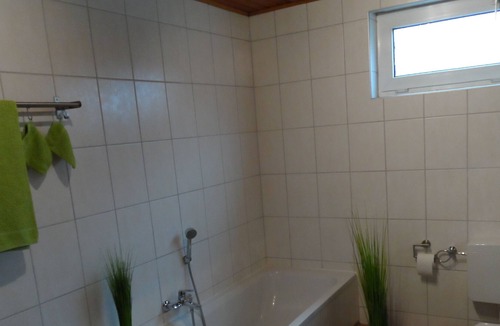 Sondernheim Apartment | Apartment with balcony and garden view