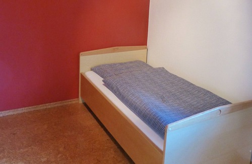 Windach Apartment | Apartment with balcony, quiet, all-round view of the countryside, 3km from Lake Ammer